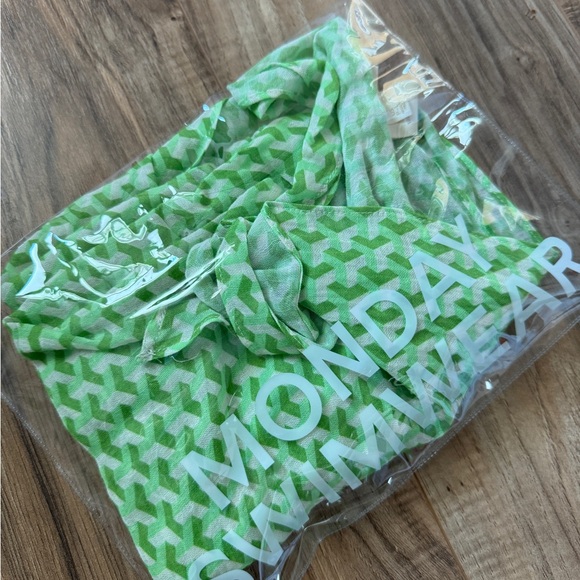 Monday Swimwear South Beach Sarong coverup bikini skirt Cypress Geo green linen - Picture 3 of 4